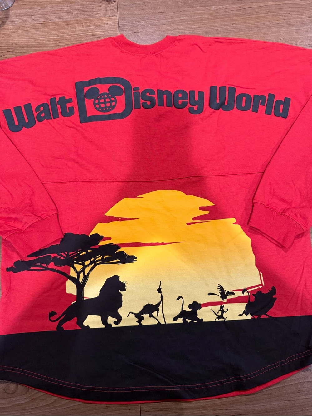 NWT Walt Disney World Red Lion King Sunset XL